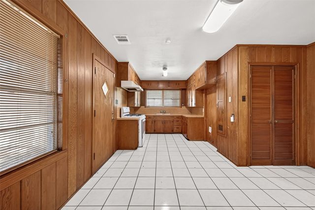 12006 Zavalla Street, Houston, TX 77085