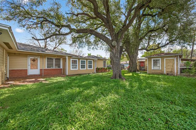 12006 Zavalla Street, Houston, TX 77085