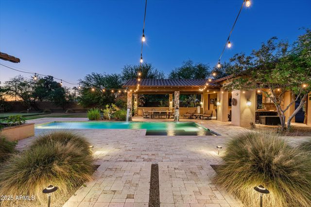 4610 E MEADOWVIEW Drive, Gilbert, AZ 85298