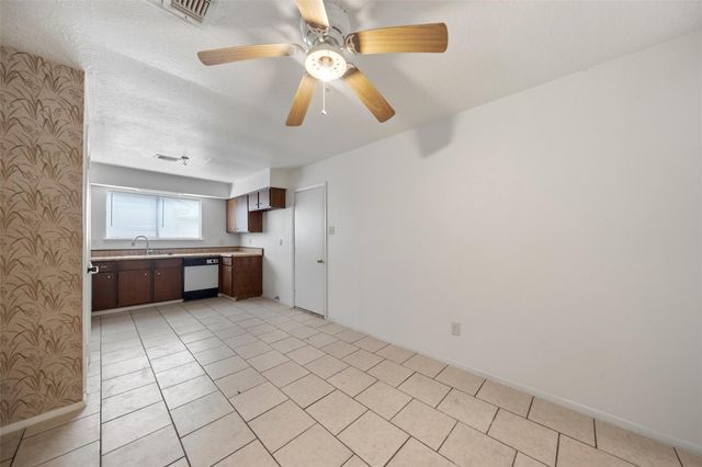 5415 Fawn Trail Lane, Humble, TX 77346