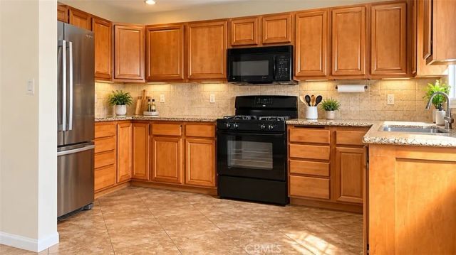 280 E 46th, San Bernardino, CA 92404