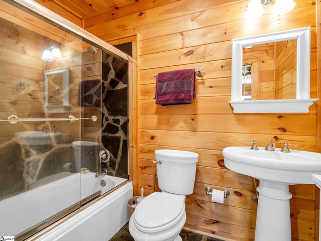 175 Pink Campbell Road, Landrum, SC 29356