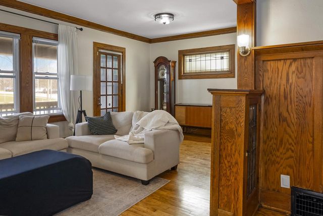4013 W Forest Home AVENUE, Milwaukee, WI 53215