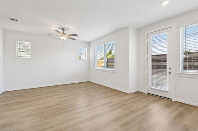 715 Sand Dollar Drive, Kemah, TX 77565