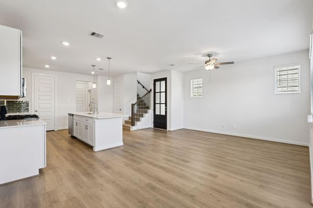 715 Sand Dollar Drive, Kemah, TX 77565