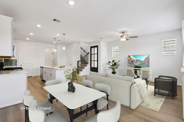 715 Sand Dollar Drive, Kemah, TX 77565