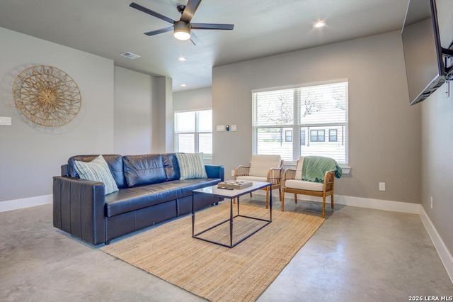 30652 Oakview Rd Apt 6, Bulverde, TX 78163