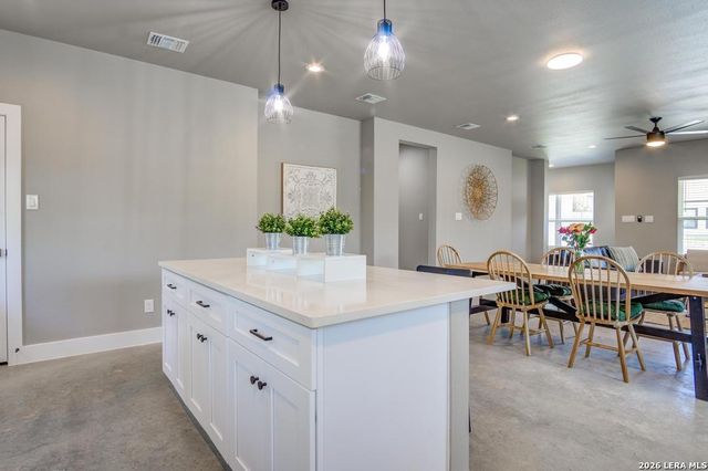 30652 Oakview Rd Apt 6, Bulverde, TX 78163