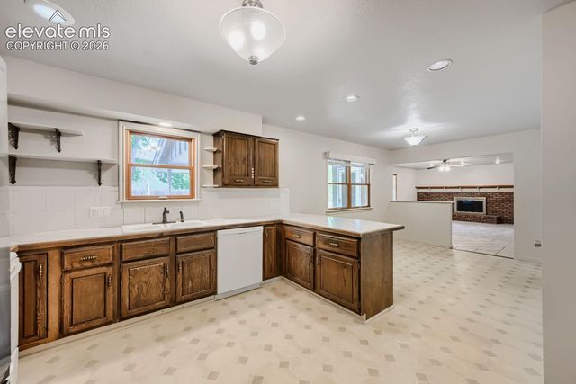 2821 E Serendipity Circle, Colorado Springs, CO 80917