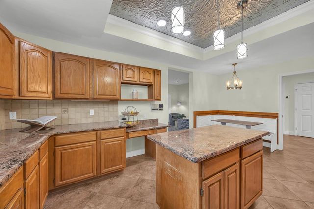 10206 SW Yuma Terrace, Palm City, FL 34990