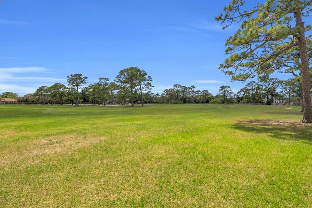 10206 SW Yuma Terrace, Palm City, FL 34990