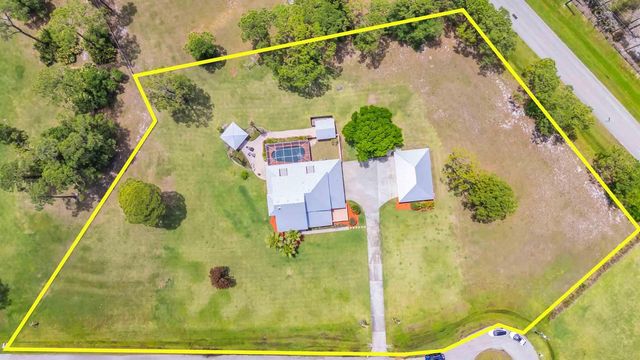 10206 SW Yuma Terrace, Palm City, FL 34990