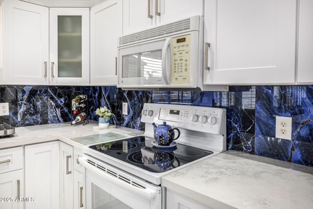 21134 N 69TH Drive, Glendale, AZ 85308