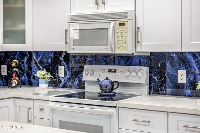 21134 N 69TH Drive, Glendale, AZ 85308