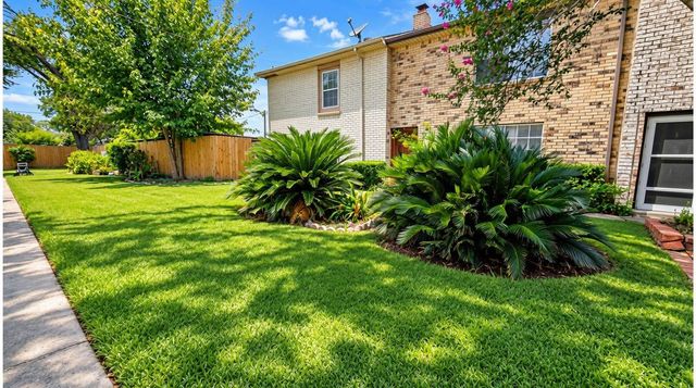 1403 Blalock Road 5, Houston, TX 77055
