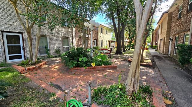1403 Blalock Road 5, Houston, TX 77055