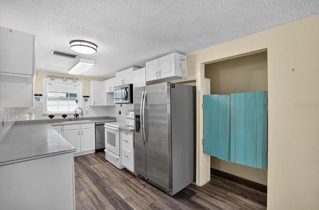 524 SPRING AVENUE, Anna Maria, FL 34216