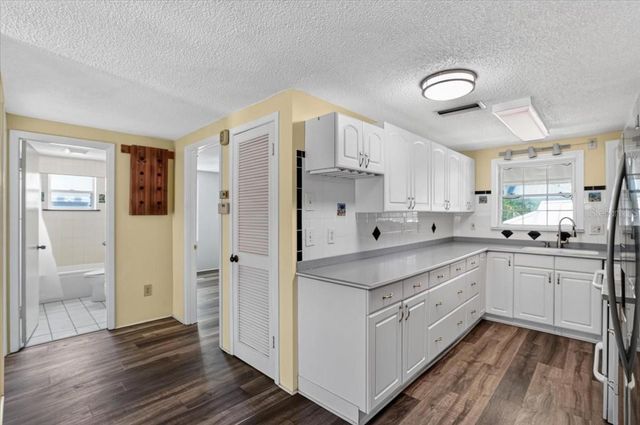 524 SPRING AVENUE, Anna Maria, FL 34216