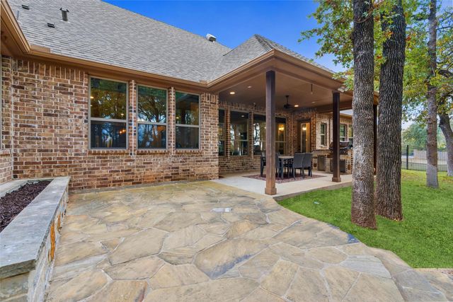 101 Northern Lights Court, Aurora, TX 76078