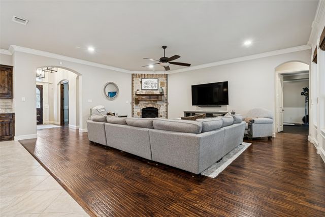 101 Northern Lights Court, Aurora, TX 76078