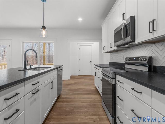 3167 Pineview Dr, Powhatan, VA 23139