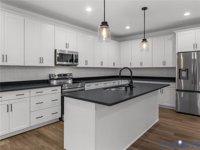 3167 Pineview Dr, Powhatan, VA 23139