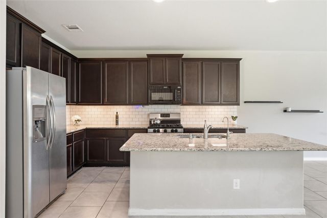 3418 Harvest Meadow Lane, Rosenberg, TX 77471