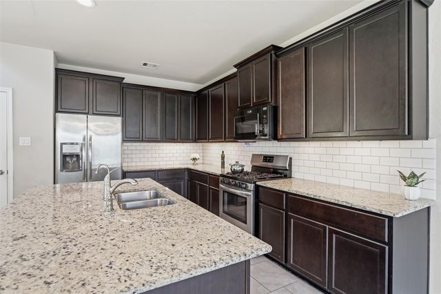 3418 Harvest Meadow Lane, Rosenberg, TX 77471