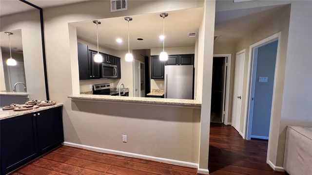 8601 Park Lane 427, Dallas, TX 75231