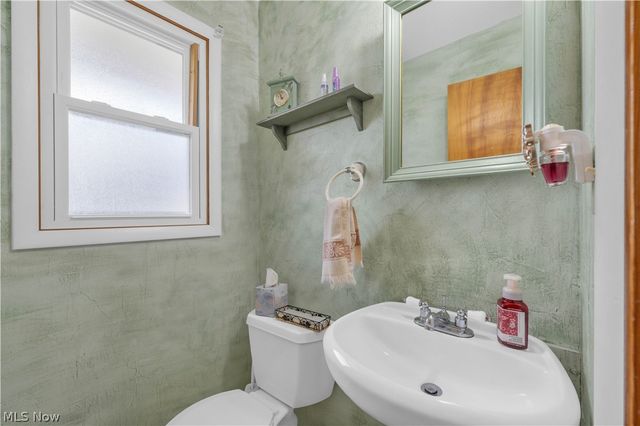 24292 Forestview Drive, Columbia Station, OH 44028