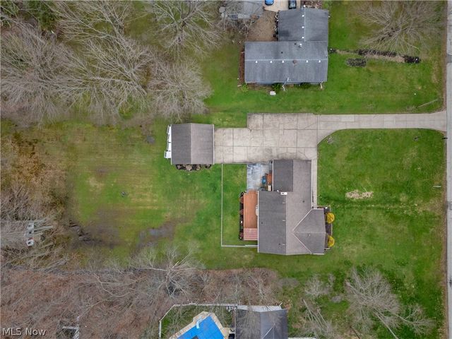24292 Forestview Drive, Columbia Station, OH 44028