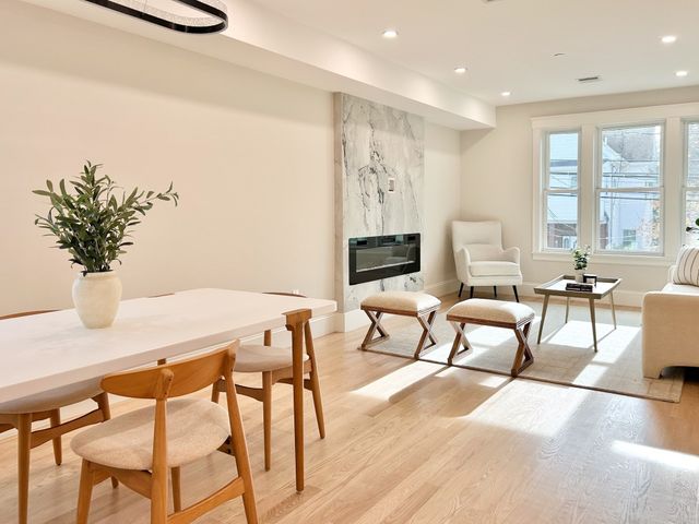 43 Boston St B, Somerville, MA 02143