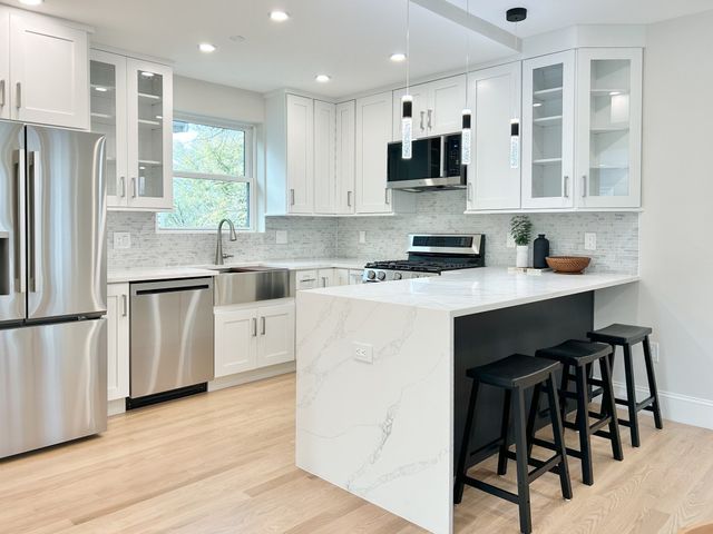 43 Boston St B, Somerville, MA 02143