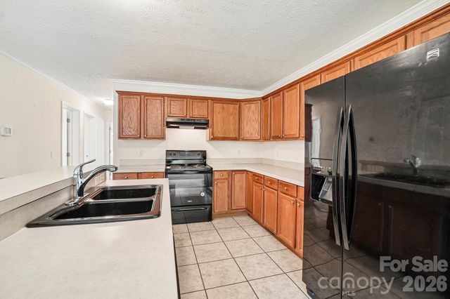 119 E Meadow Lane, Horse Shoe, NC 28742