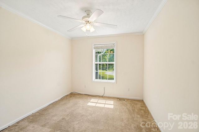 119 E Meadow Lane, Horse Shoe, NC 28742