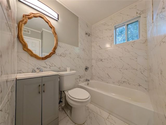 1672 Thornton SW Place, Atlanta, GA 30315