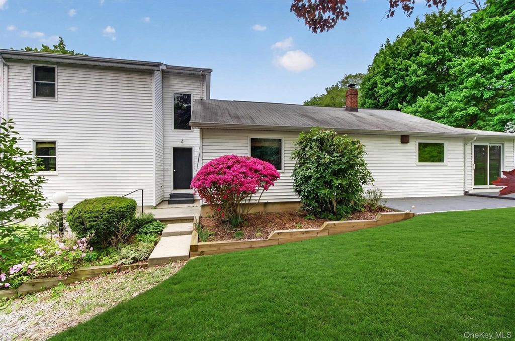 17 Montrose Station Road, Montrose, NY 10548
