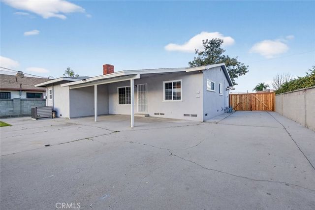 4020 N Woodgrove Avenue, Covina, CA 91722