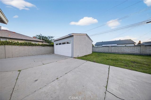4020 N Woodgrove Avenue, Covina, CA 91722