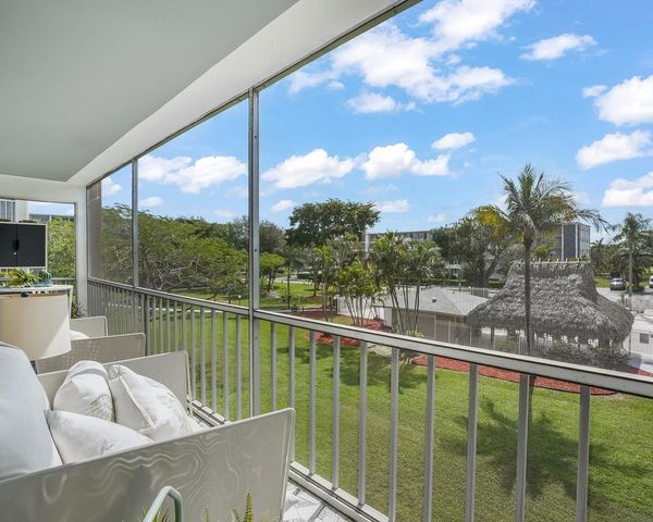 4700 Washington Street 301, Hollywood, FL 33021