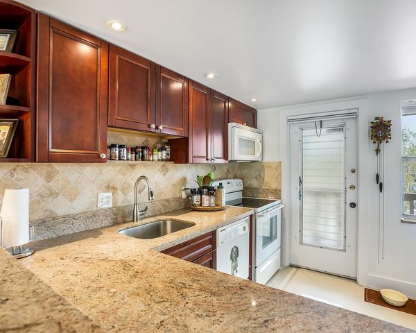 4700 Washington Street 301, Hollywood, FL 33021