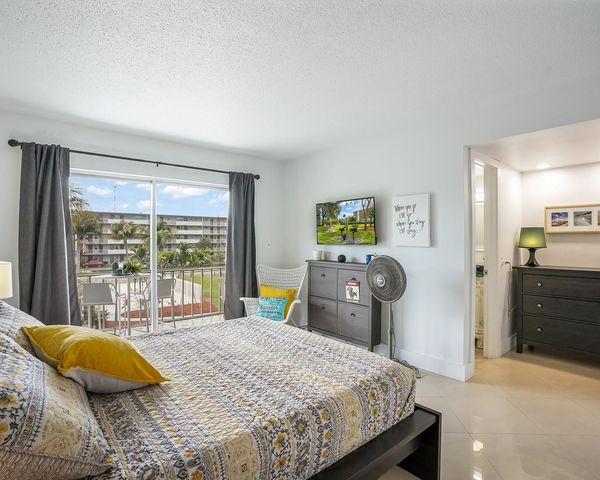 4700 Washington Street 301, Hollywood, FL 33021