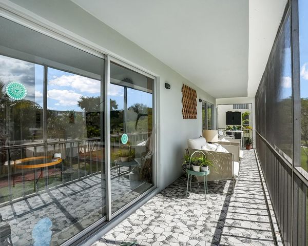 4700 Washington Street 301, Hollywood, FL 33021