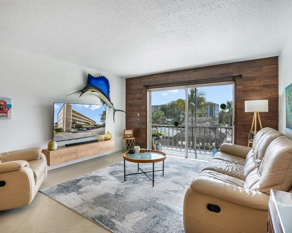 4700 Washington Street 301, Hollywood, FL 33021