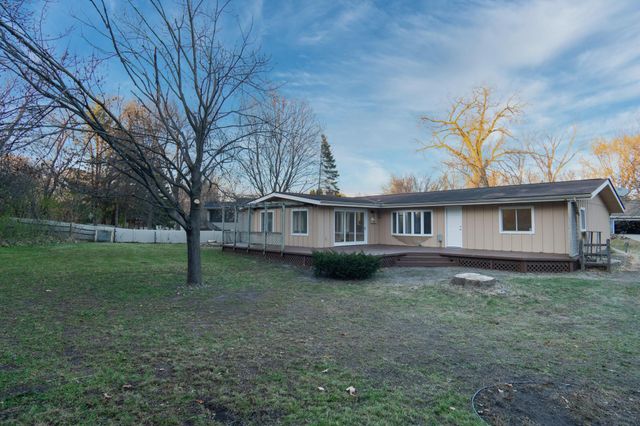 19115 Homestead Circle, Eden Prairie, MN 55346