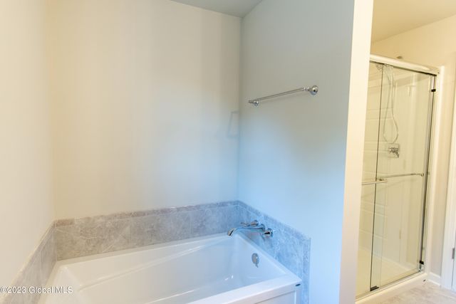 6 Hunter Court, Milton, NY 12020