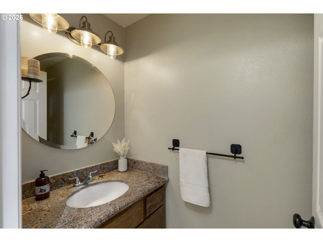 11121 Nw 22ND Ct, Vancouver, WA 98685