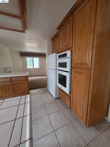38179 Acacia Ct, Fremont, CA 94536