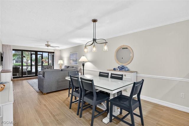 2445 W Gulf DR 6B, Sanibel, FL 33957