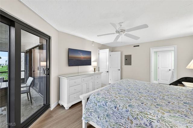 2445 W Gulf DR 6B, Sanibel, FL 33957